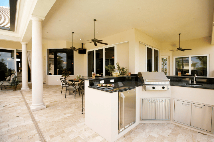 Luxury Outdoor Kitchen Ideas