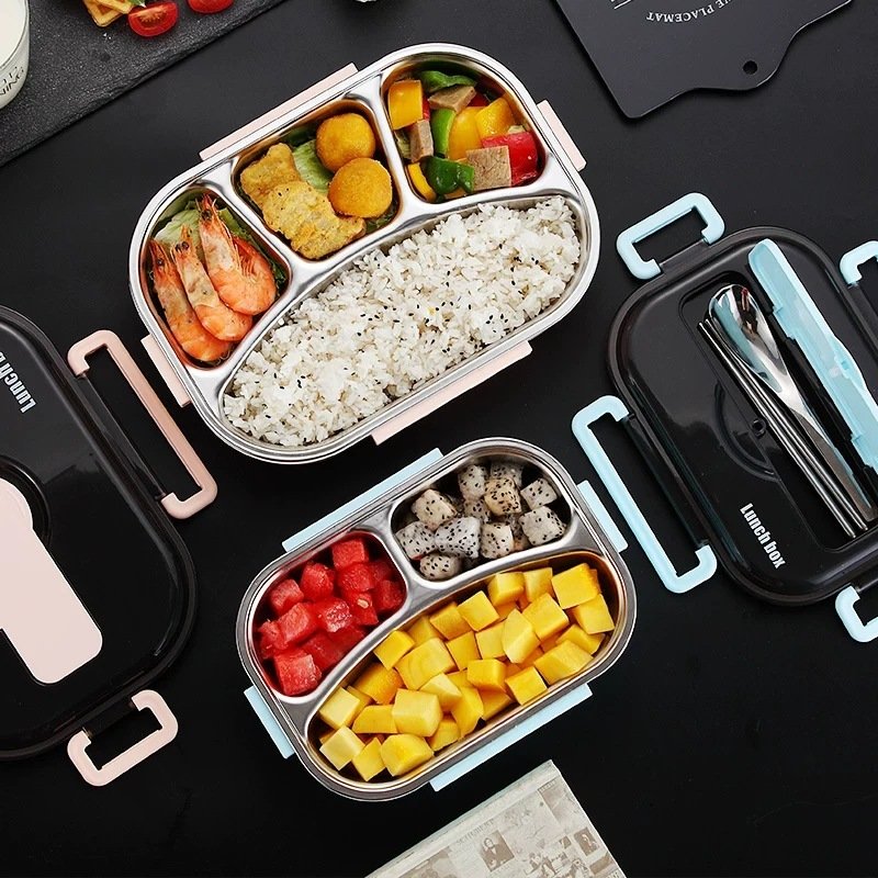 This bento box is perfect for kids to have lunch at school and suitable for adults in the office, even suitable for picnic parties and so on. The divider is designed to divide the lunch boxes into four compartments.